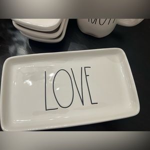 Rae Dunn tray